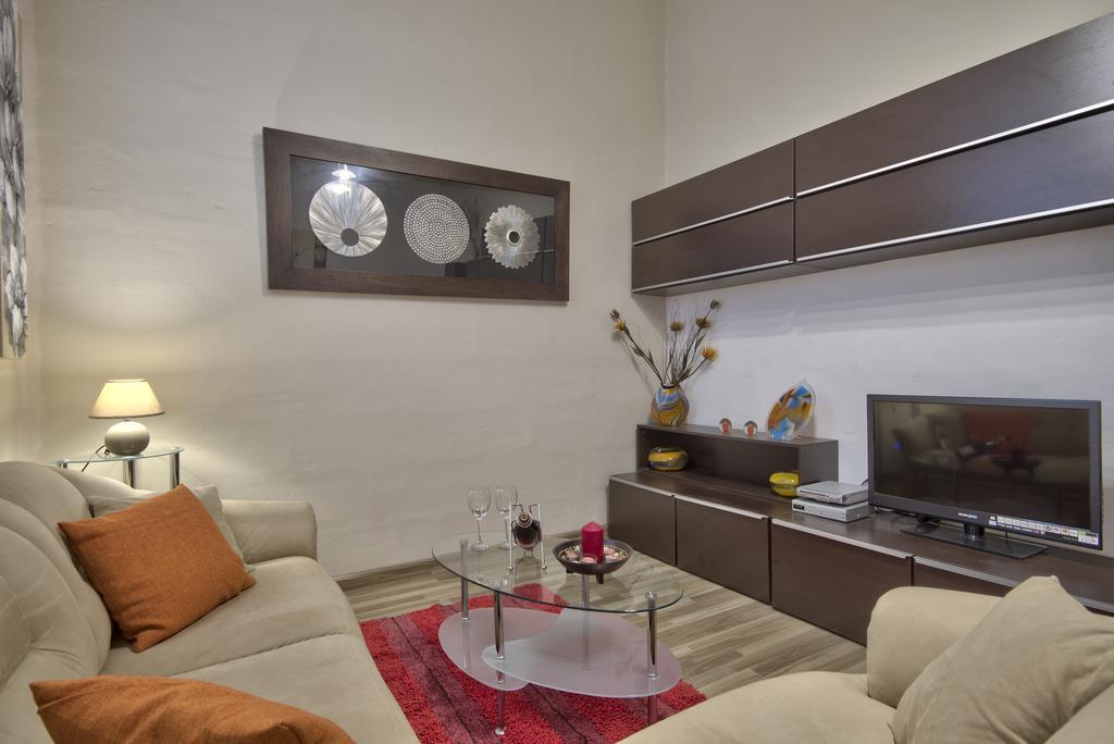 Appartement 19 *
